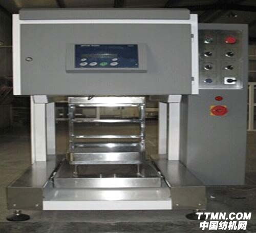 全自動(dòng)水性油墨調(diào)色機(jī) 全新設(shè)計(jì),展現(xiàn)金色彩一馬當(dāng)先